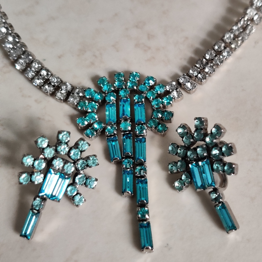 Stunning Art Deco Crystal Necklace, Bracelet and Earrings Set Statement - Picture 9 of 14